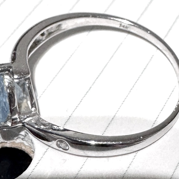 πβ¨ Dainty 14K White Gold Blue Topaz Ring β Minimalist Sparkle + Vintage Charm! - Picture 6 of 14